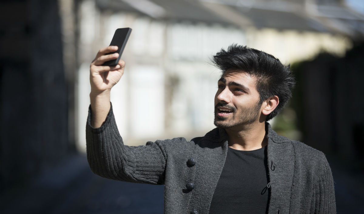 the selfie decoded: why some people love the front-facing camera