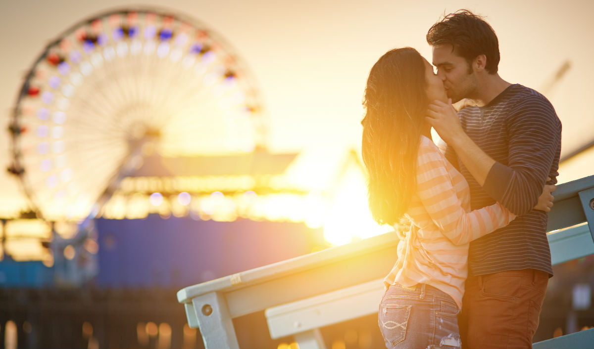 where to touch a woman while kissing her